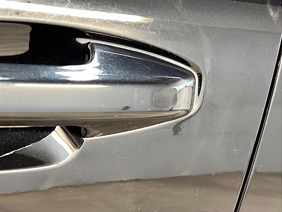 2023 Volvo XC40 B5 PLUS CUIR TOIT PANO NAV 4RM-26