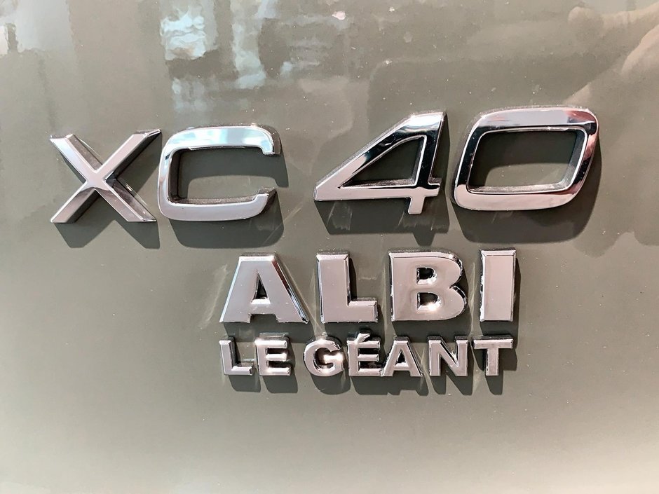 2023 Volvo XC40 RECHARGE ULTIMATE TOIT PANO NAV 4RM-20