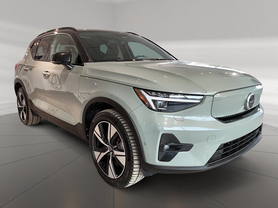 2023 Volvo XC40 RECHARGE ULTIMATE TOIT PANO NAV 4RM-2