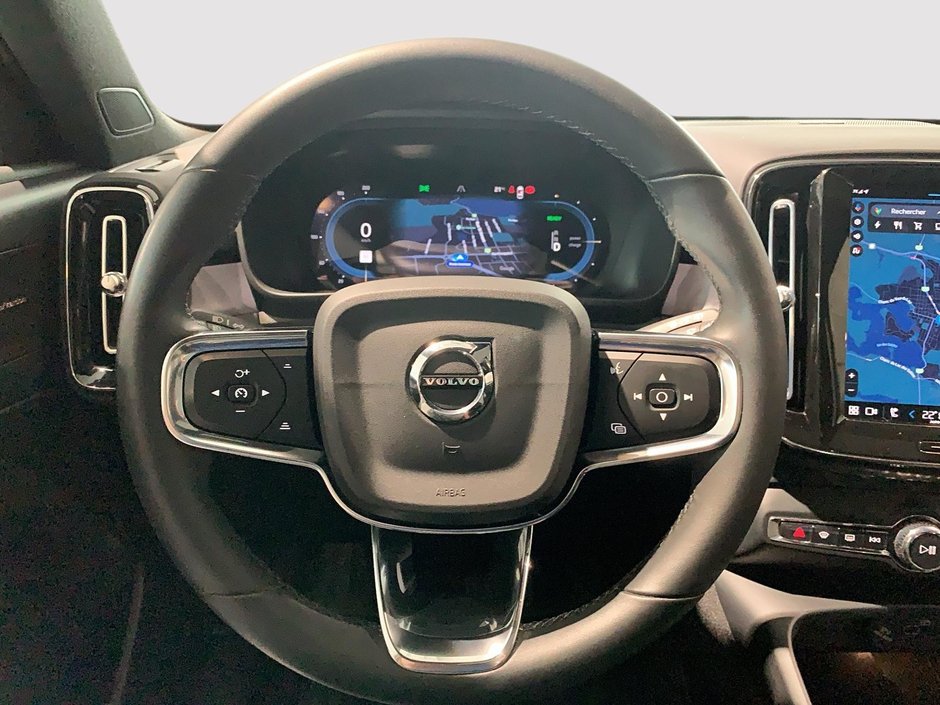 2023 Volvo XC40 RECHARGE ULTIMATE TOIT PANO NAV 4RM-9