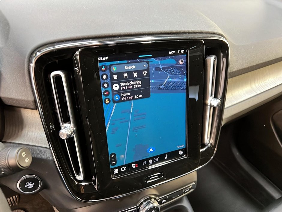 2023 Volvo XC40 ULTIMATE DARK CUIR TOIT PANO NAV 4RM-18