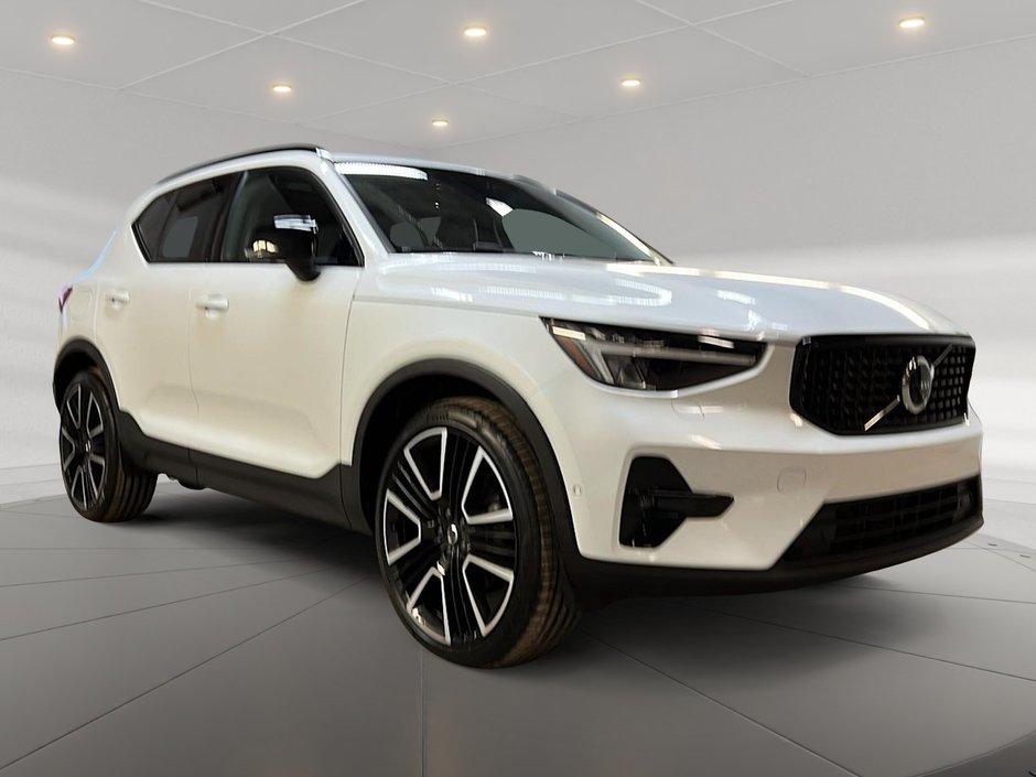 2023 Volvo XC40 ULTIMATE DARK CUIR TOIT PANO NAV 4RM-2