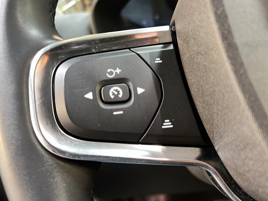 2023 Volvo XC40 B4 CORE CUIR NAV  4RM-20