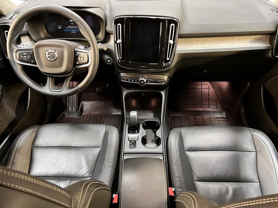 2023 Volvo XC40 B4 CORE CUIR NAV  4RM-9