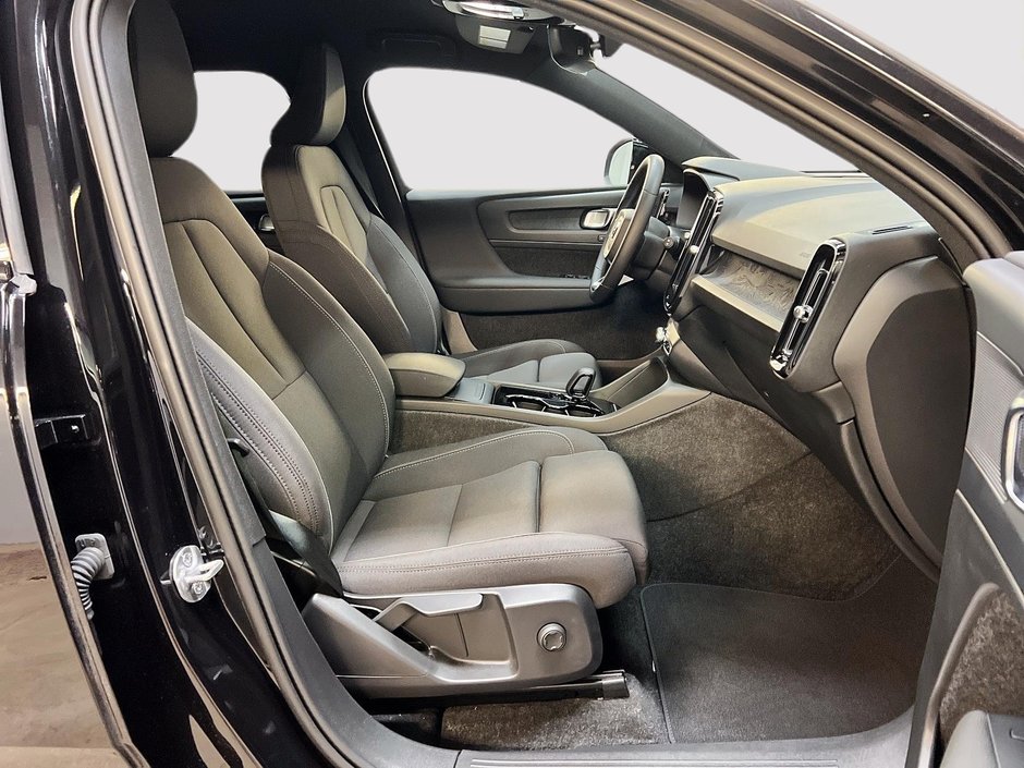 2024 Volvo XC40 TWIN RECHARGE CORE NAV 4RM-7