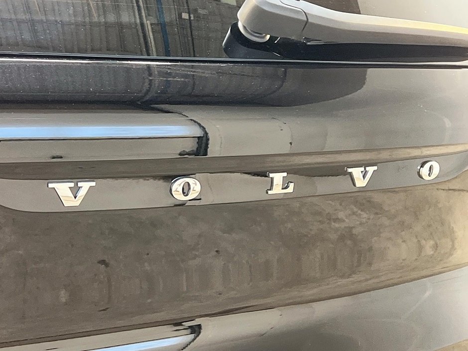 2024 Volvo XC40 TWIN RECHARGE CORE NAV 4RM-25