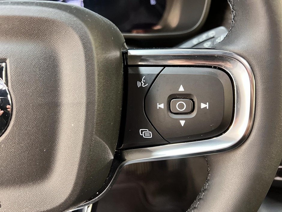 2024 Volvo XC40 TWIN RECHARGE CORE NAV 4RM-18