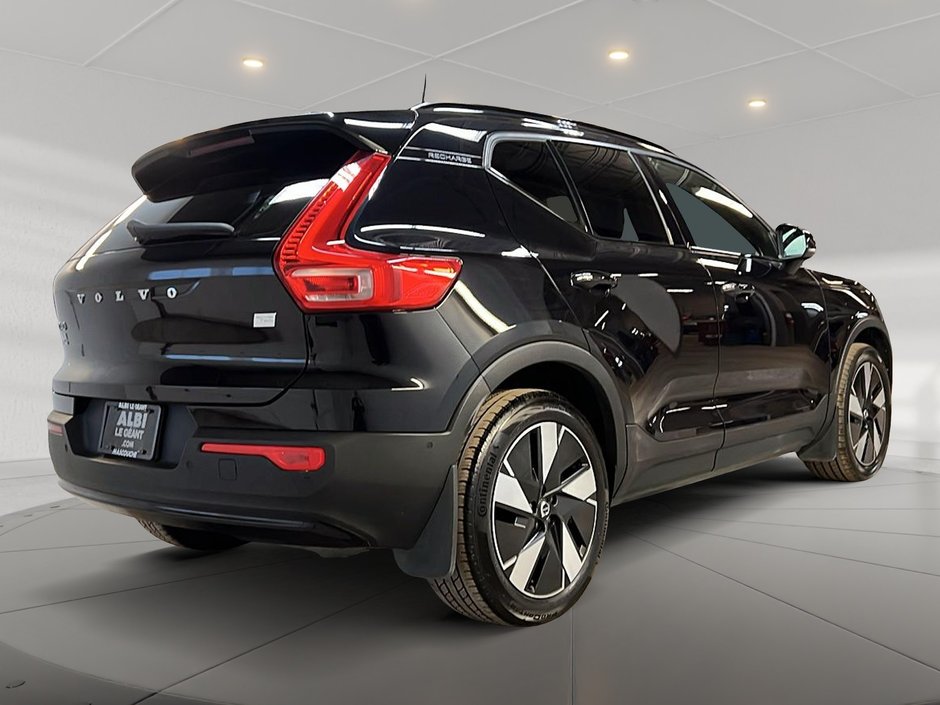 Volvo XC40 RECHARGE TWIN PLUS DARK TOIT PANO NAV 4RM 2024-3