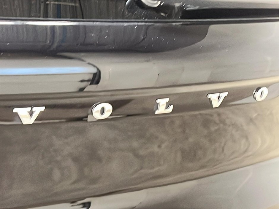 Volvo XC40 RECHARGE TWIN PLUS DARK TOIT PANO NAV 4RM 2024-27