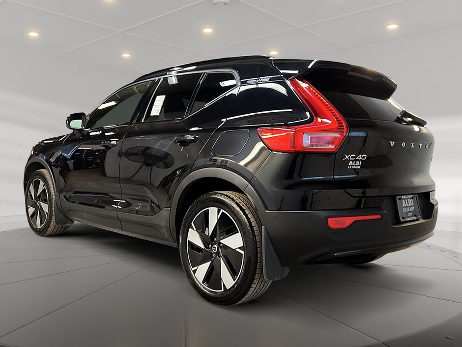 Volvo XC40 RECHARGE TWIN PLUS DARK TOIT PANO NAV 4RM 2024-5