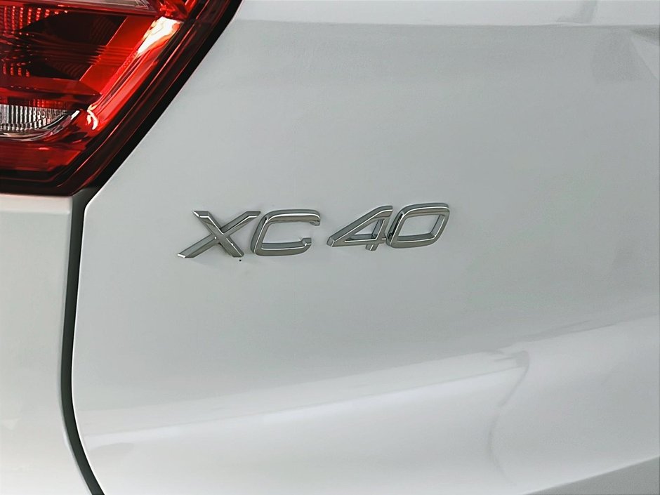 2024 Volvo XC40 B5 CORE NAV 4RM-26