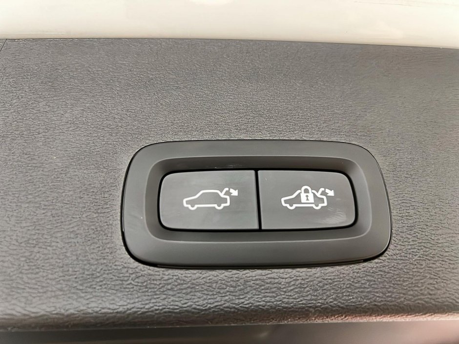 2024 Volvo XC40 B5 CORE NAV 4RM-12