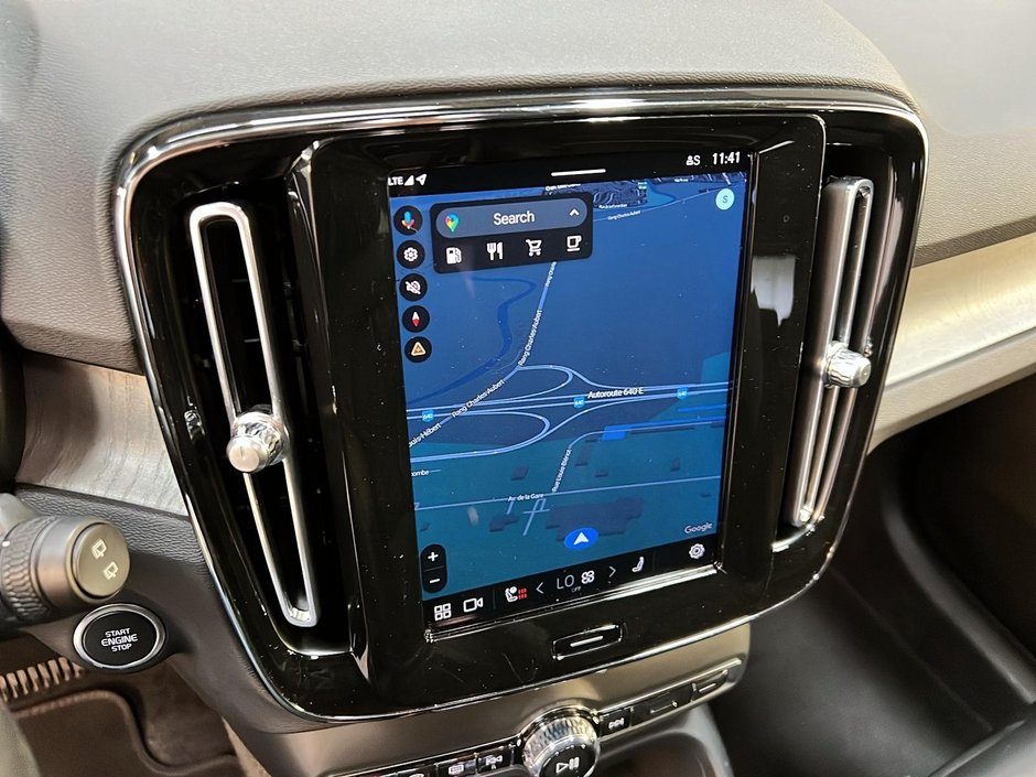 2024 Volvo XC40 B5 ULTIMATE CUIR TOIT PANO NAV 4RM-18