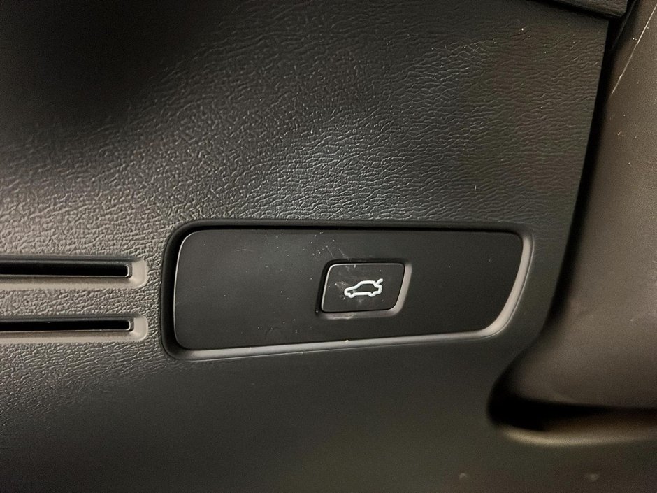 2024 Volvo XC40 B5 ULTIMATE CUIR TOIT PANO NAV 4RM-22