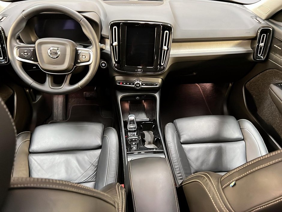 2024 Volvo XC40 B5 ULTIMATE CUIR TOIT PANO NAV 4RM-10