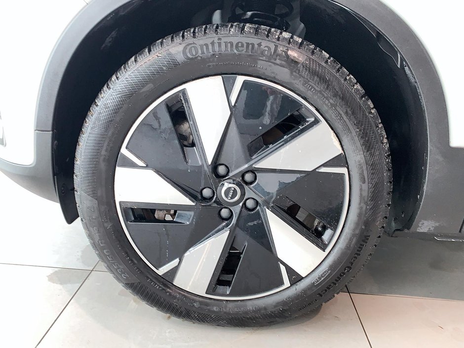 Volvo XC40 TWIN RECHARGE CORE NAV 4RM 2024-16