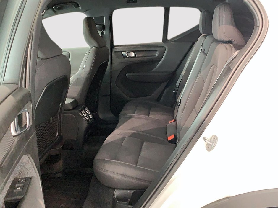 Volvo XC40 TWIN RECHARGE CORE NAV 4RM 2024-15