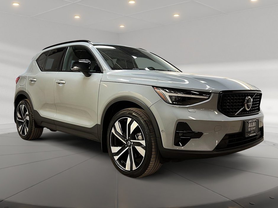 2024 Volvo XC40 B5 PLUS CUIR TOIT PANO NAV 4RM-2
