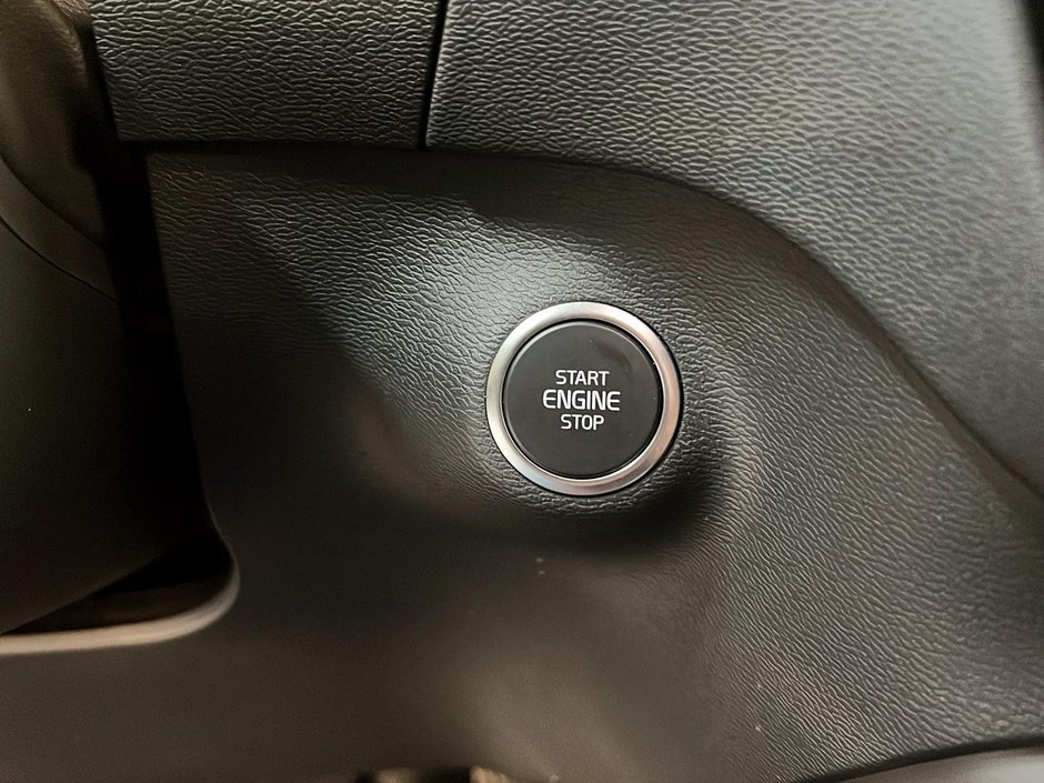 2024 Volvo XC40 B5 PLUS CUIR TOIT PANO NAV 4RM-19