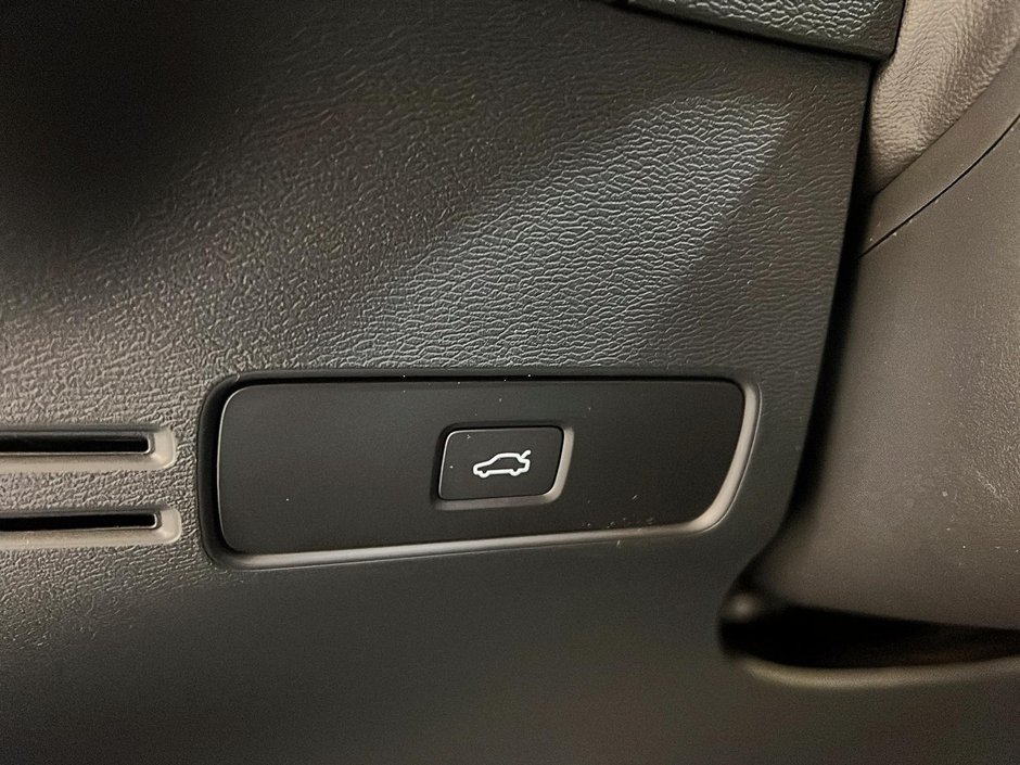 2024 Volvo XC40 B5 PLUS CUIR TOIT PANO NAV 4RM-22