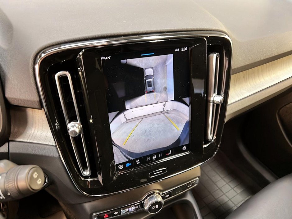 2024 Volvo XC40 B5 PLUS CUIR TOIT PANO NAV 4RM-17