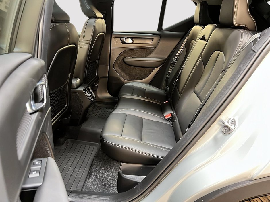 2024 Volvo XC40 B5 PLUS CUIR TOIT PANO NAV 4RM-8