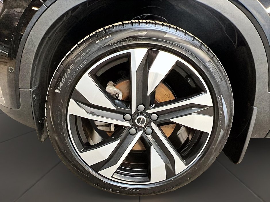 2024 Volvo XC40 B5 PLUS CUIR TOIT NAV 4RM-30