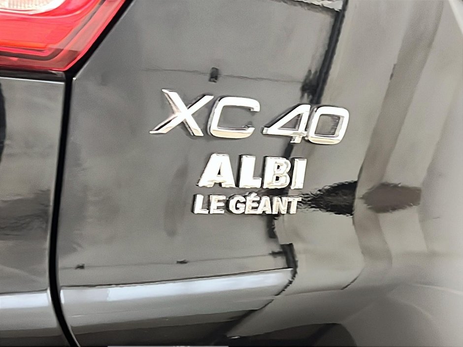2024 Volvo XC40 B5 PLUS CUIR TOIT NAV 4RM-27
