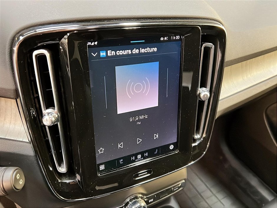 2024 Volvo XC40 B5 PLUS CUIR TOIT NAV 4RM-16