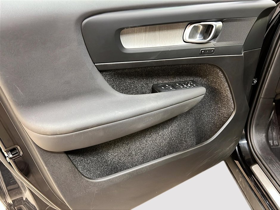 2024 Volvo XC40 B5 CORE CUIR NAV 4RM-23