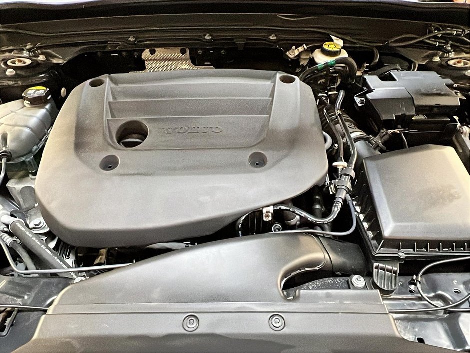 2024 Volvo XC40 B5 CORE CUIR NAV 4RM-10