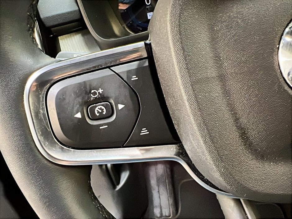 2024 Volvo XC40 B5 CORE CUIR NAV 4RM-20