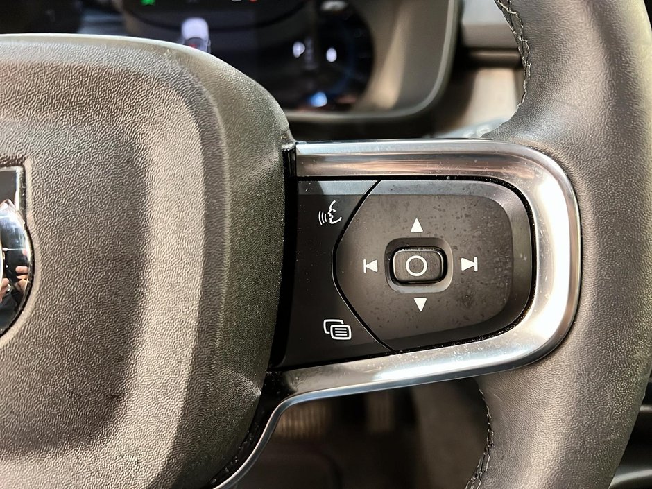 2024 Volvo XC40 B5 CORE CUIR NAV 4RM-19