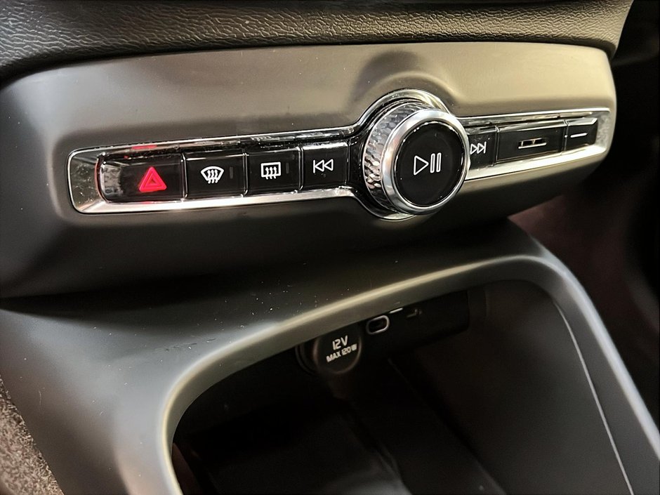 2024 Volvo XC40 B5 CORE CUIR NAV 4RM-14