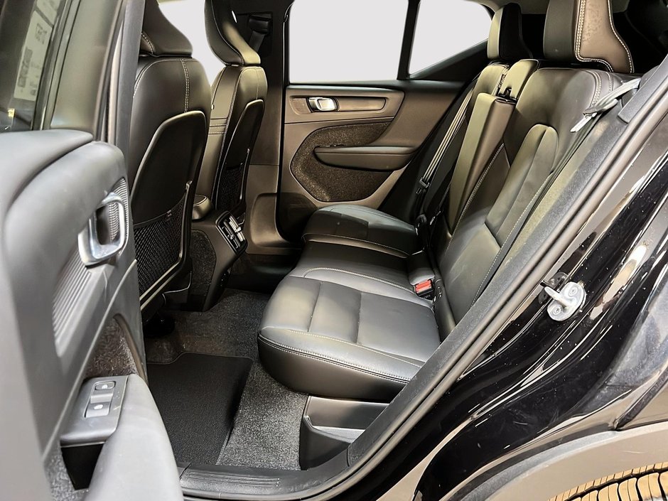 2024 Volvo XC40 B5 CORE CUIR NAV 4RM-8