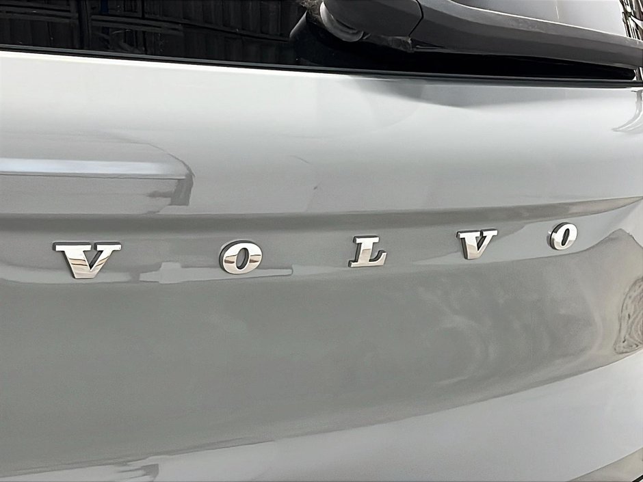 2024 Volvo XC40 B5 PLUS CUIR TOIT PANO NAV 4RM-28