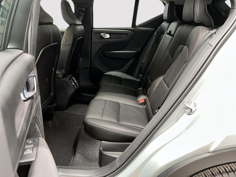 2024 Volvo XC40 B5 PLUS CUIR TOIT PANO NAV 4RM-8