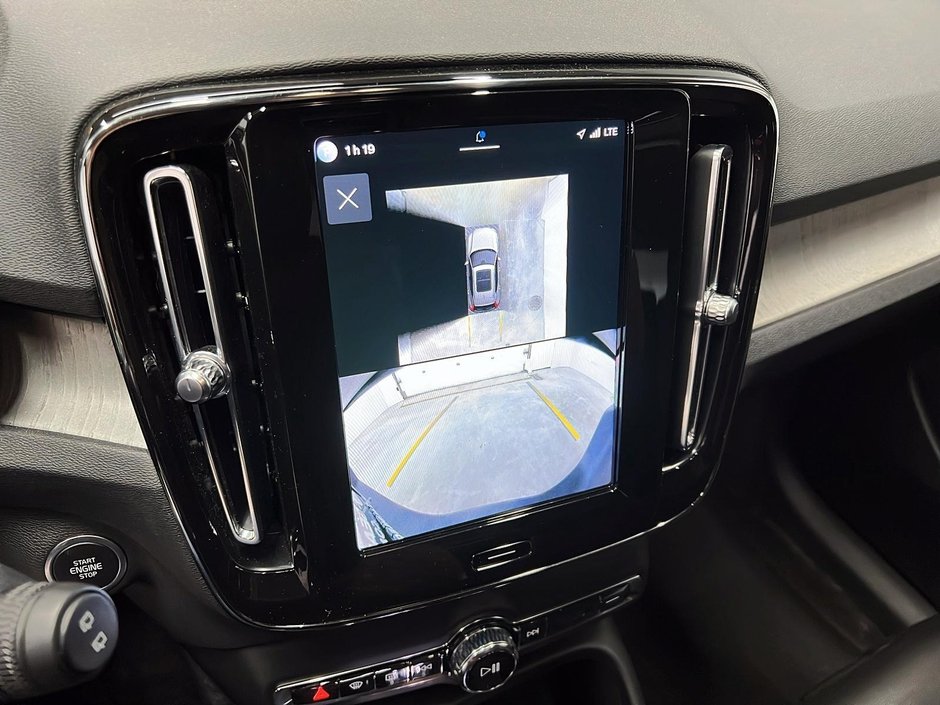 2024 Volvo XC40 B5 PLUS CUIR TOIT PANO NAV 4RM-17