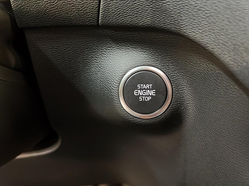 Volvo XC40 B5 ULTRA CUIR TOIT PANO NAV 4RM 2025-19