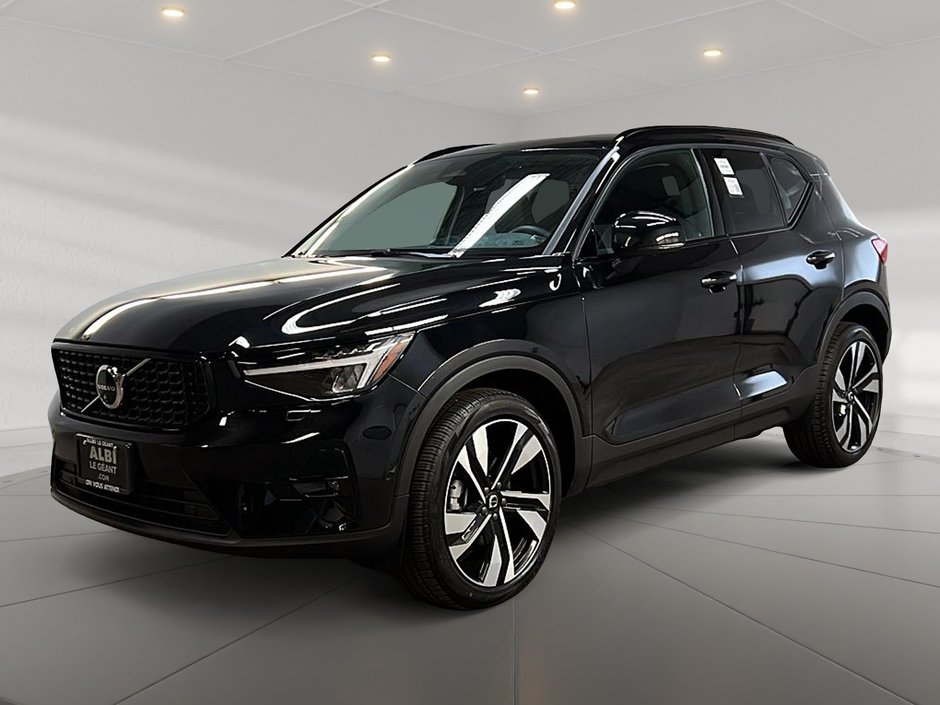2025 Volvo XC40 B5 PLUS CUIR TOIT PANO NAV 4RM-0