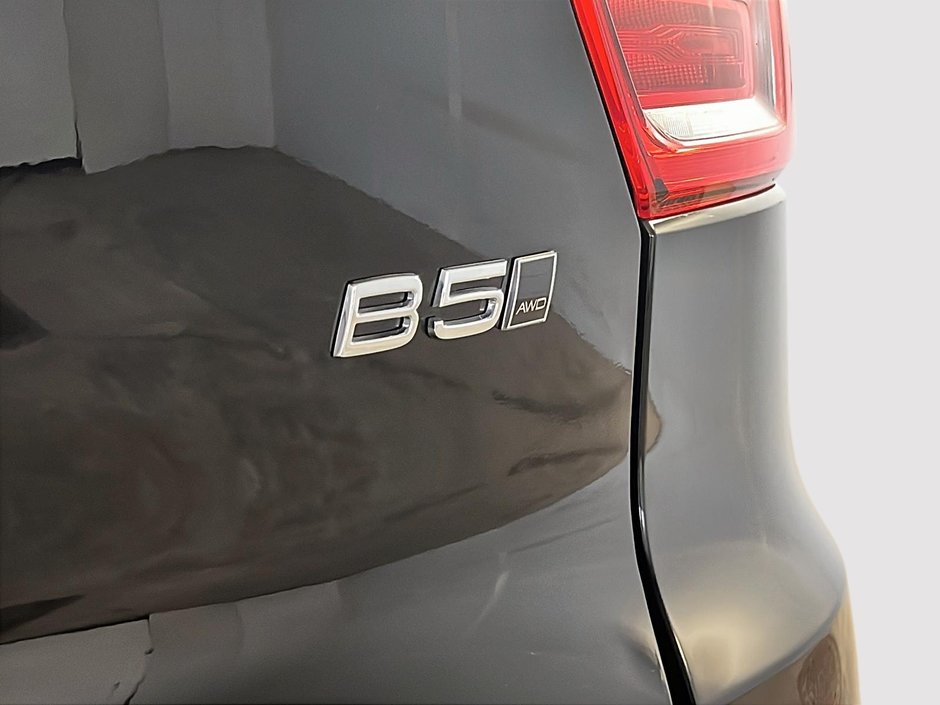 2025 Volvo XC40 B5 PLUS CUIR TOIT PANO NAV 4RM-26