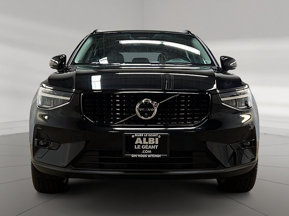 2025 Volvo XC40 B5 PLUS CUIR TOIT PANO NAV 4RM-1