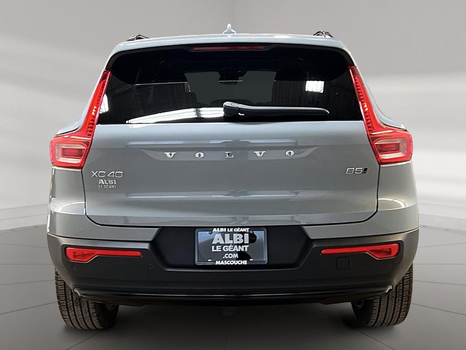 2025 Volvo XC40 B5 PLUS CUIR TOIT PANO NAV 4R,-4