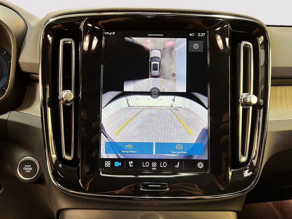 2025 Volvo XC40 B5 PLUS CUIR TOIT PANO NAV 4R,-18