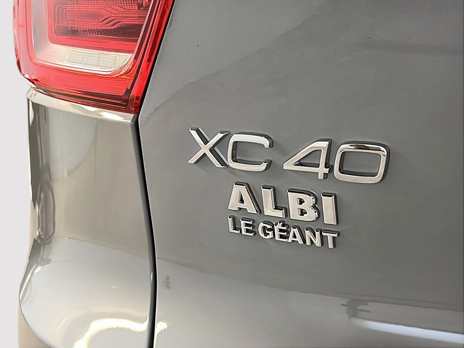 2025 Volvo XC40 B5 PLUS CUIR TOIT PANO NAV 4R,-27