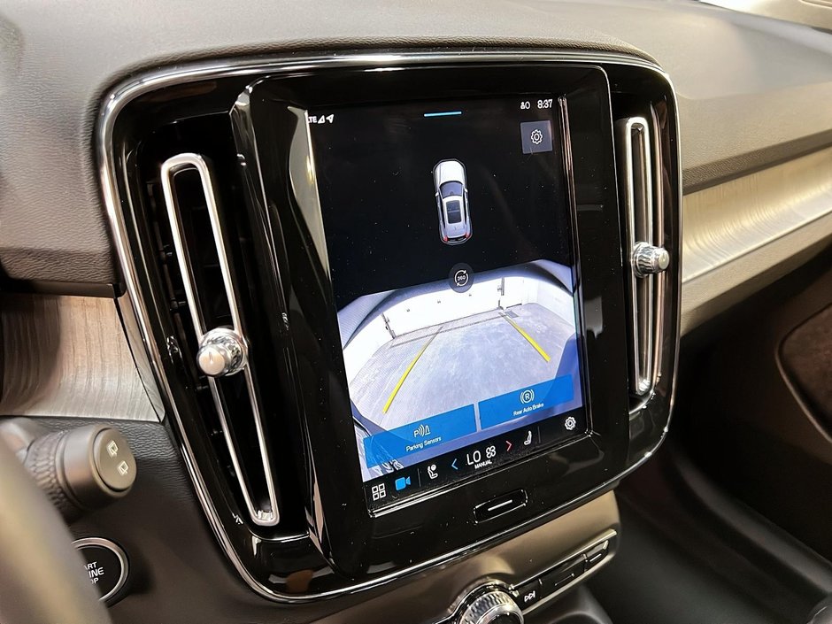 Volvo XC40 B5 PLUS CUIR TOIT PANO NAV 4RM 2025-17