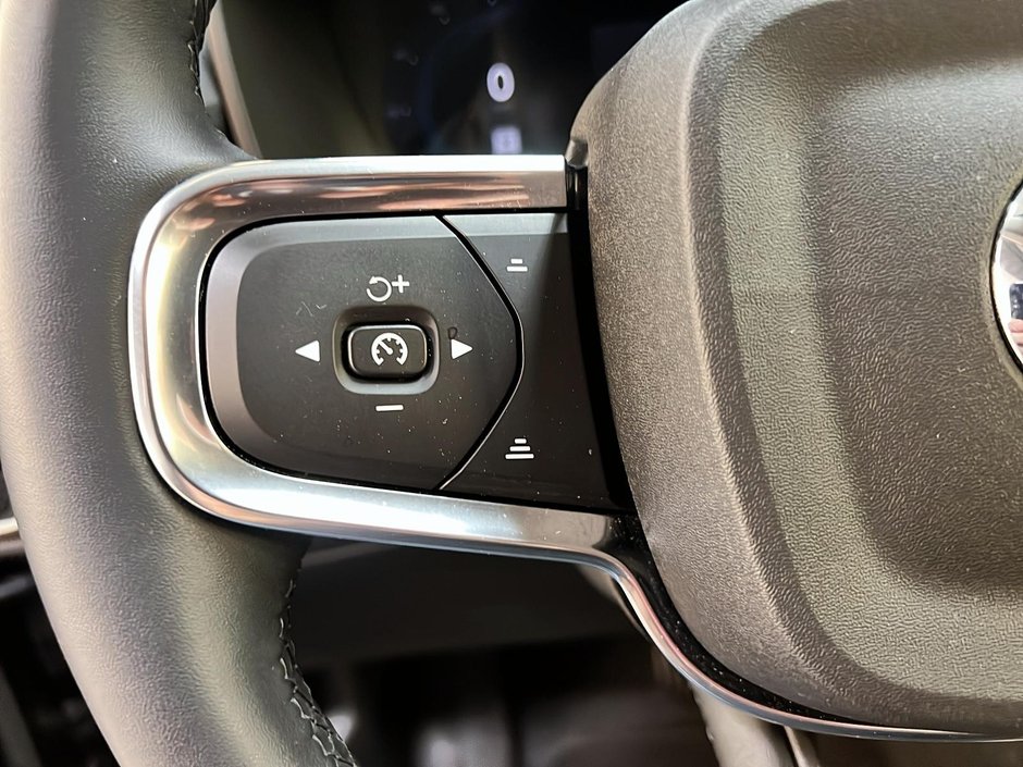 2025 Volvo XC40 B5 CORE CUIR NAV 4RM-20