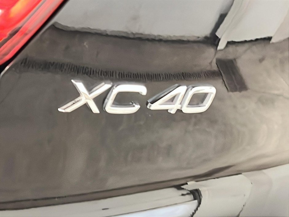 2025 Volvo XC40 B5 CORE CUIR NAV 4RM-26