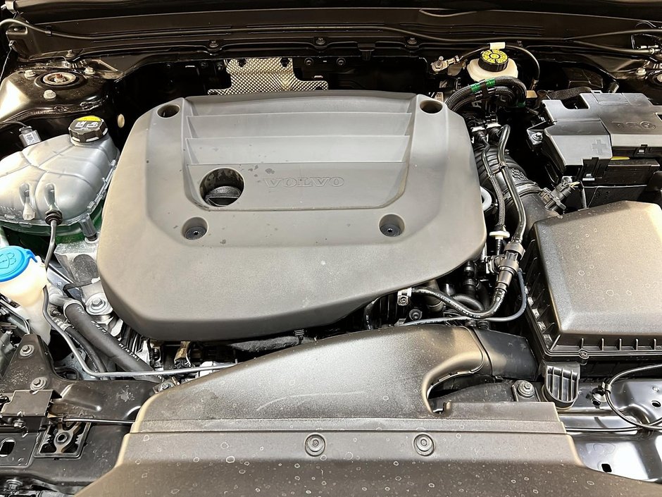 2025 Volvo XC40 B5 CORE CUIR NAV 4RM-10