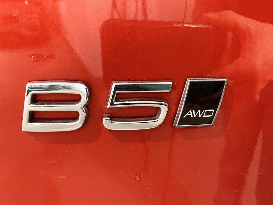 Volvo XC40 B5 PLUS CUIR TOIT PANO NAV 4RM 2025-19